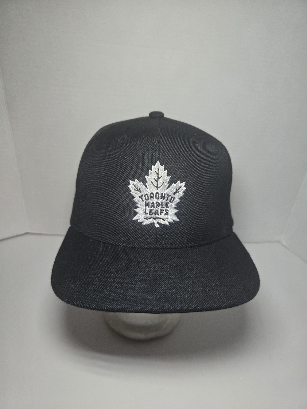 Mitchell & Ness Black Toronto Maple Leafs Snapback Hat